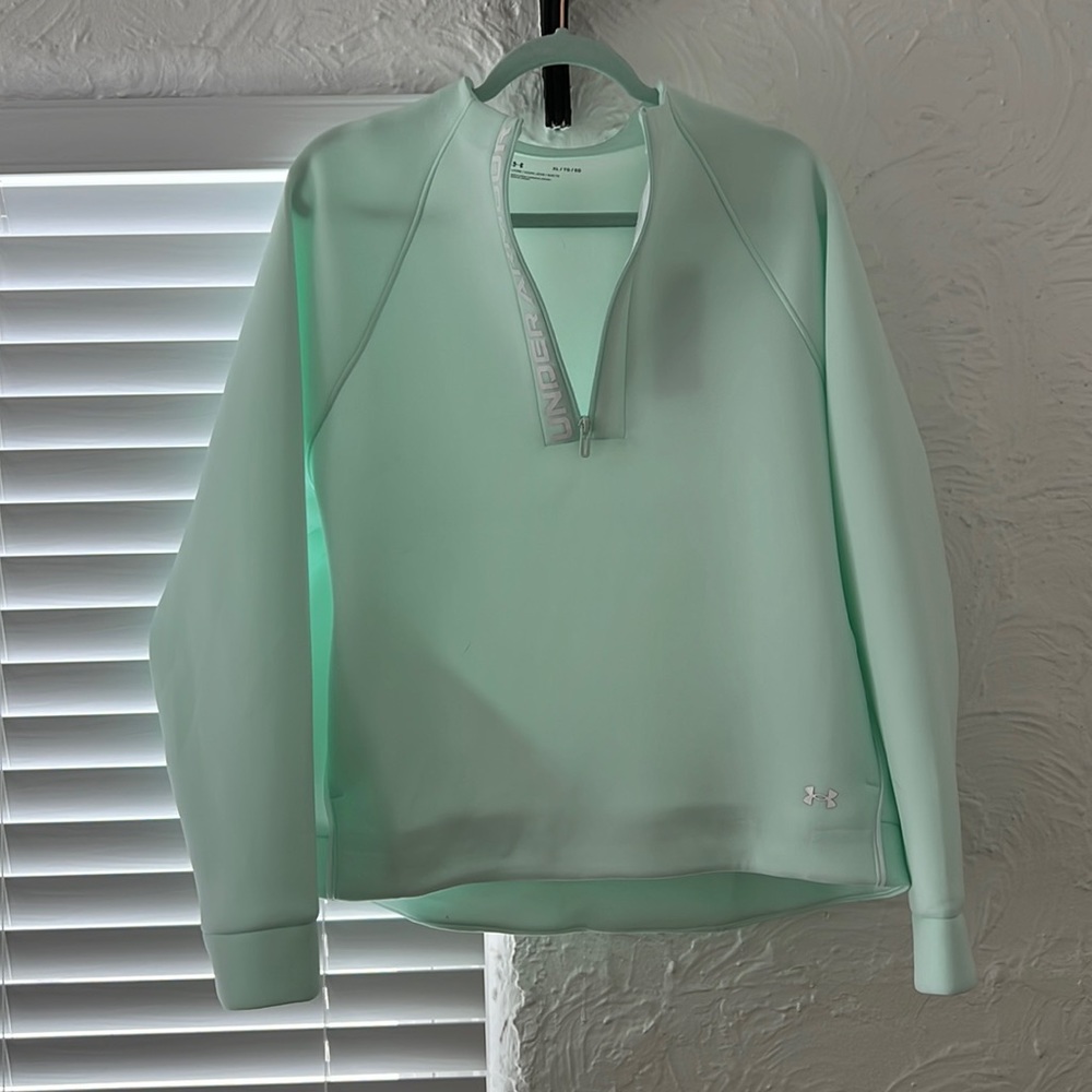 Under Armour sweatshirt